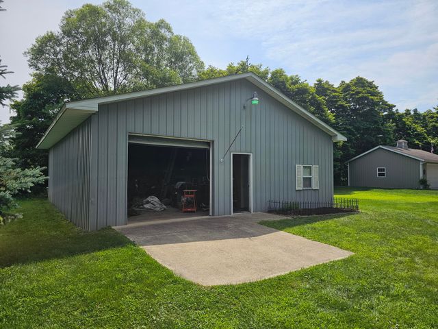 11053 Gast Road, Bridgman, MI 49106