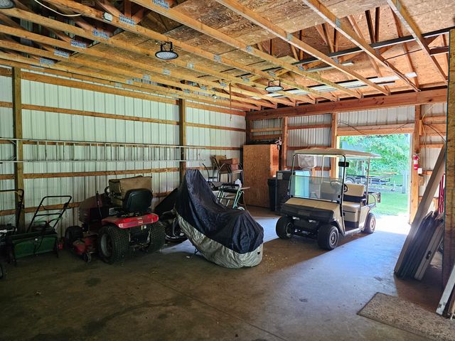 11053 Gast Road, Bridgman, MI 49106