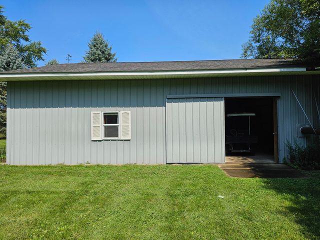 11053 Gast Road, Bridgman, MI 49106