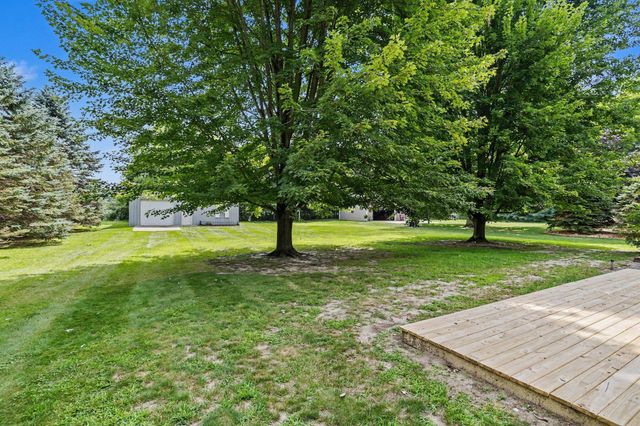 11053 Gast Road, Bridgman, MI 49106