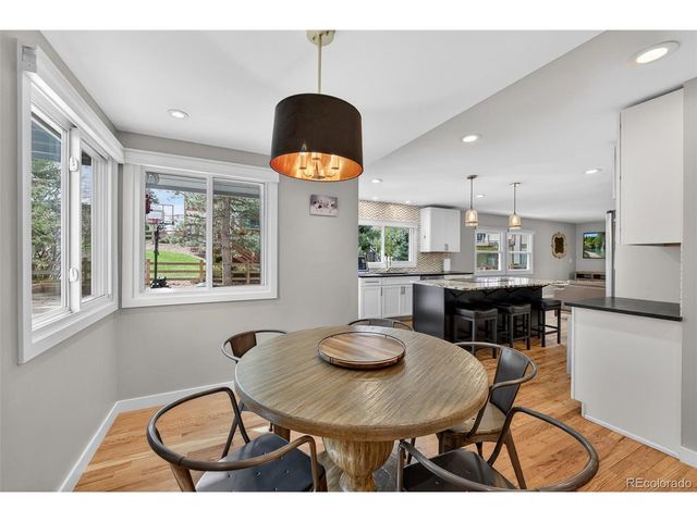 12 Sycamore Ln, Littleton, CO 80127