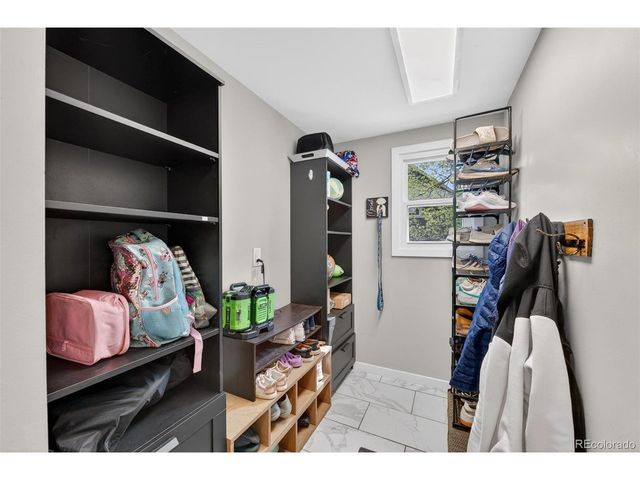 12 Sycamore Ln, Littleton, CO 80127