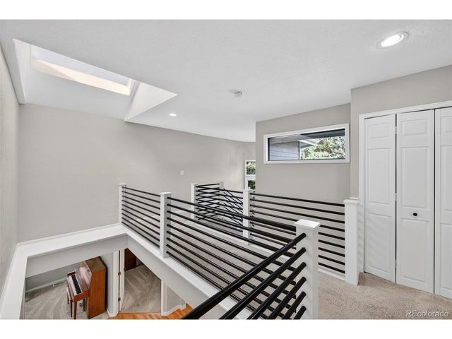 12 Sycamore Ln, Littleton, CO 80127