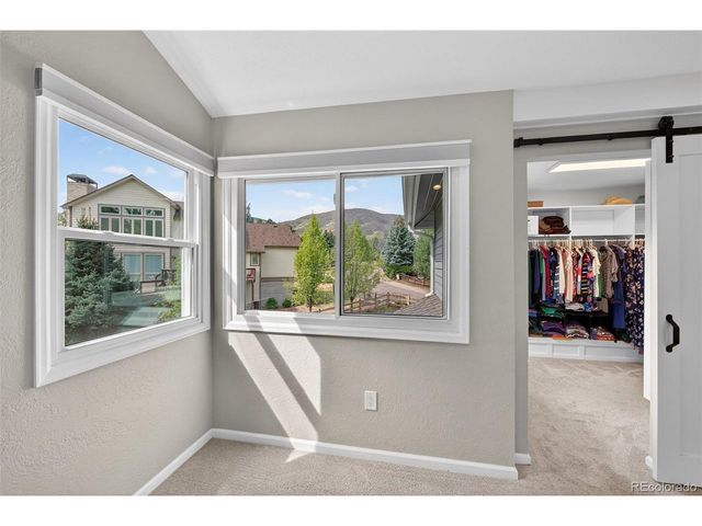 12 Sycamore Ln, Littleton, CO 80127