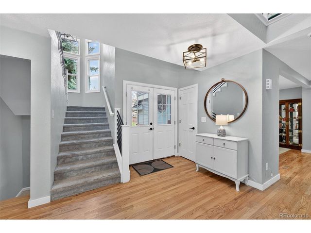 12 Sycamore Ln, Littleton, CO 80127