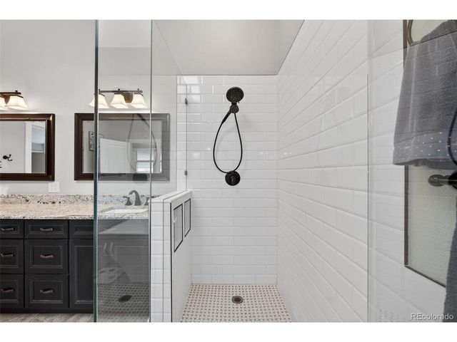 12 Sycamore Ln, Littleton, CO 80127