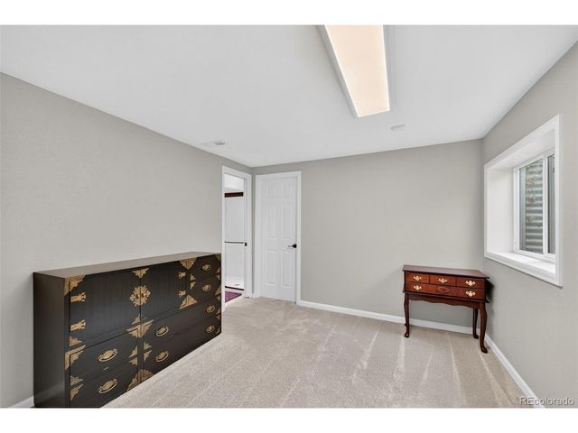 12 Sycamore Ln, Littleton, CO 80127