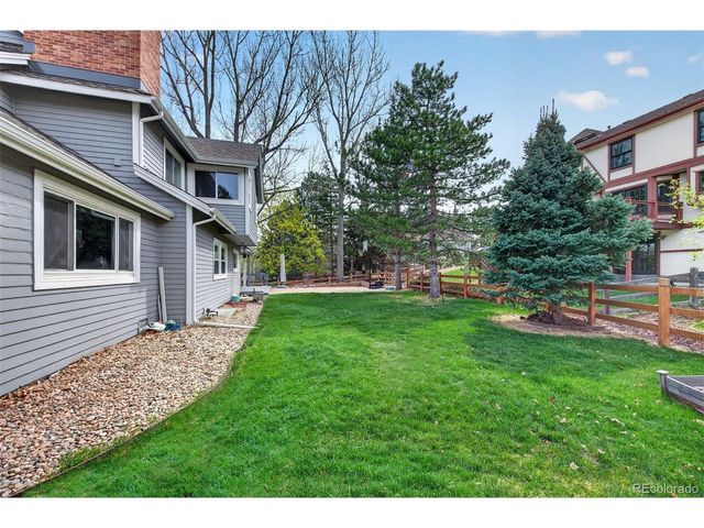 12 Sycamore Ln, Littleton, CO 80127