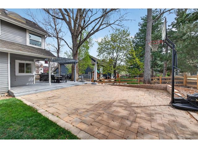 12 Sycamore Ln, Littleton, CO 80127