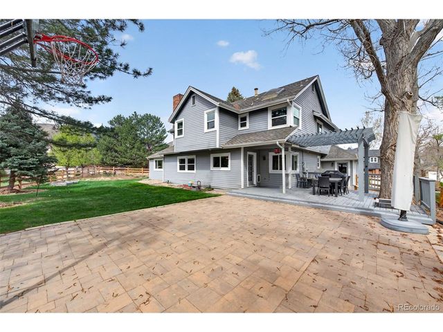 12 Sycamore Ln, Littleton, CO 80127