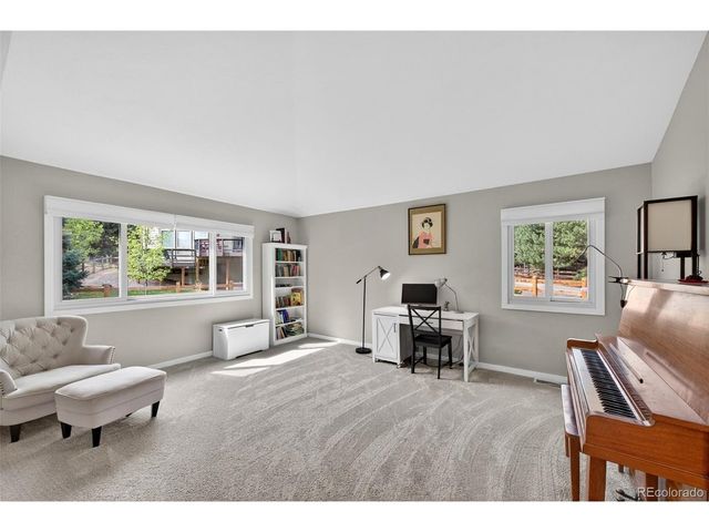 12 Sycamore Ln, Littleton, CO 80127