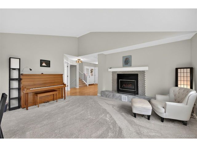 12 Sycamore Ln, Littleton, CO 80127