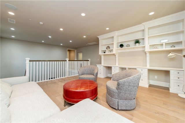 104 Quiet Place, Irvine, CA 92602
