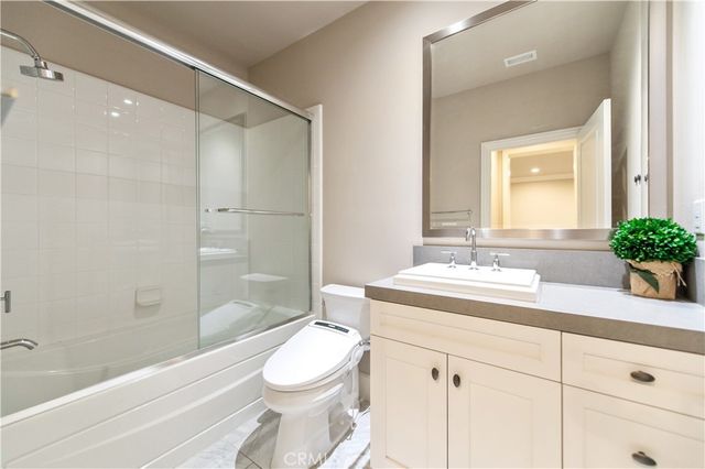 104 Quiet Place, Irvine, CA 92602
