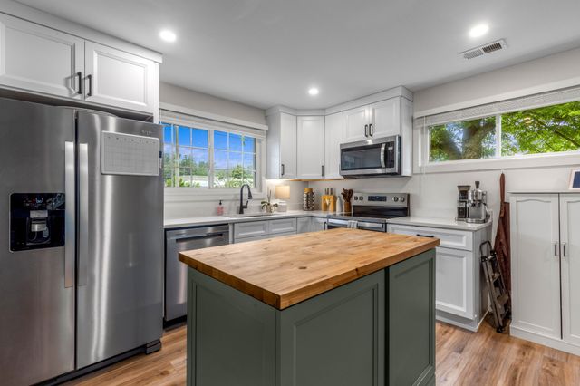 121 S Aster Avenue, Chattanooga, TN 37419