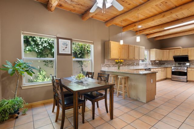 8405 Petaluma Drive NE, Albuquerque, NM 87122