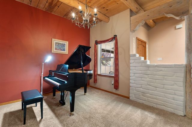 8405 Petaluma Drive NE, Albuquerque, NM 87122