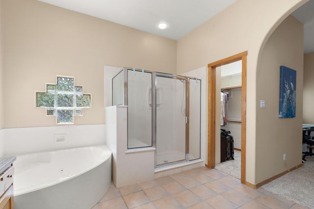 8405 Petaluma Drive NE, Albuquerque, NM 87122