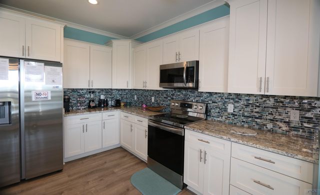 117 Boudreaux Ln, Grand Isle, LA 70358