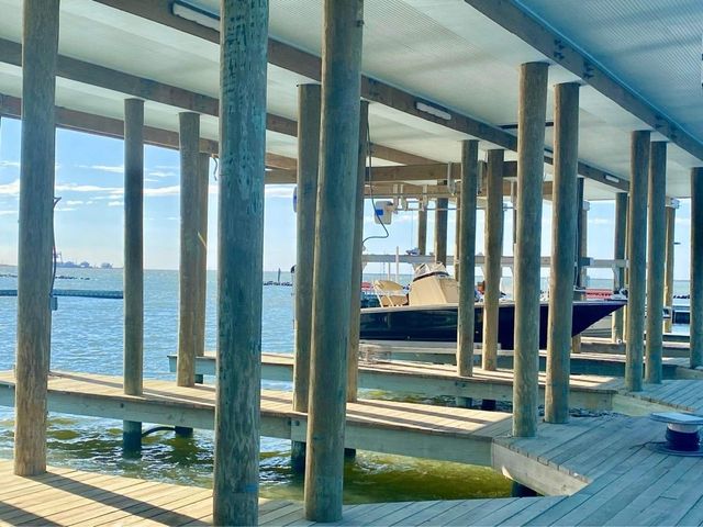 117 Boudreaux Ln, Grand Isle, LA 70358