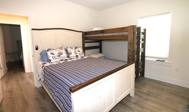 117 Boudreaux Ln, Grand Isle, LA 70358