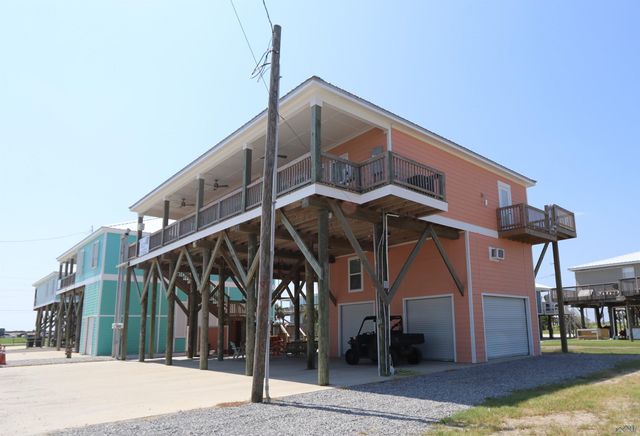 117 Boudreaux Ln, Grand Isle, LA 70358