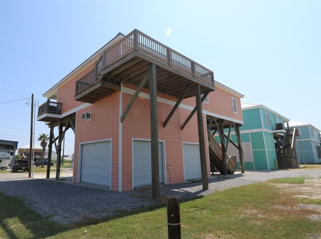 117 Boudreaux Ln, Grand Isle, LA 70358
