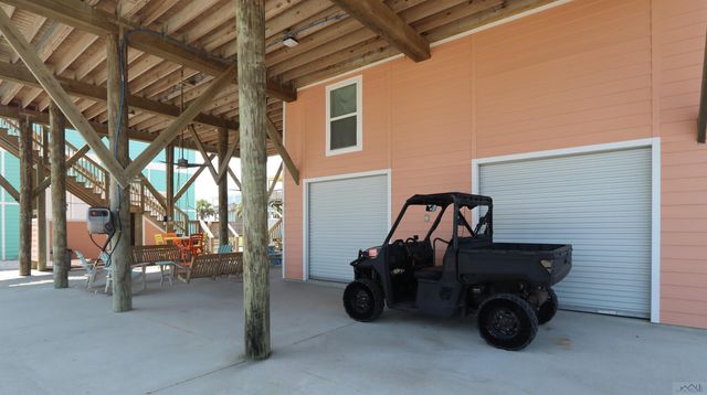 117 Boudreaux Ln, Grand Isle, LA 70358