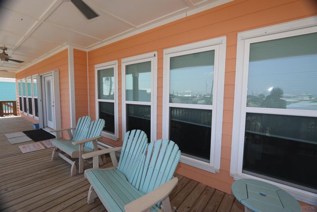 117 Boudreaux Ln, Grand Isle, LA 70358