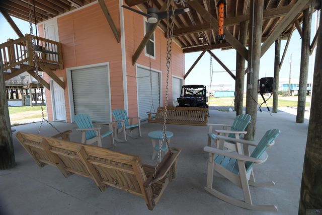 117 Boudreaux Ln, Grand Isle, LA 70358