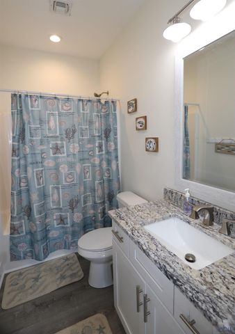 117 Boudreaux Ln, Grand Isle, LA 70358