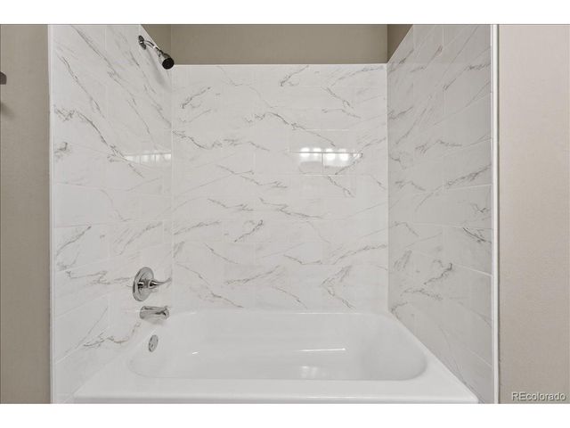 17696 E Loyola Dr C, Aurora, CO 80013