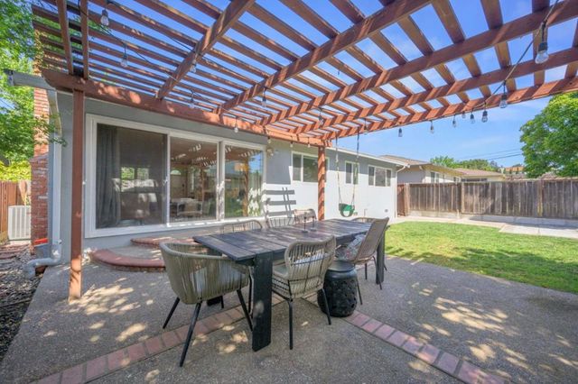 19336 Garrison Avenue, Castro Valley, CA 94546