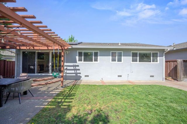 19336 Garrison Avenue, Castro Valley, CA 94546