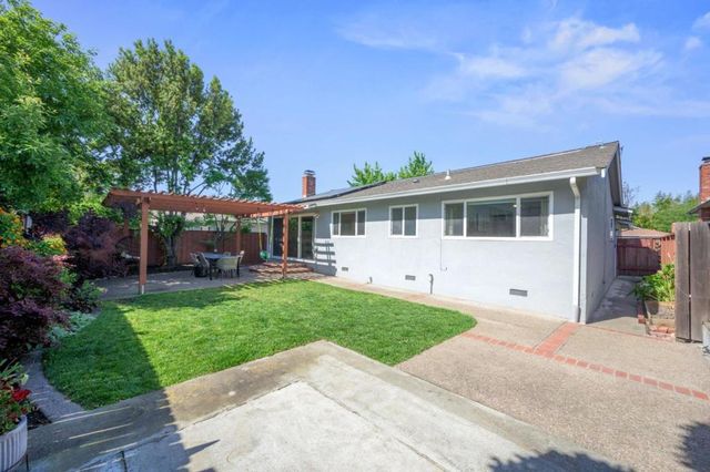 19336 Garrison Avenue, Castro Valley, CA 94546