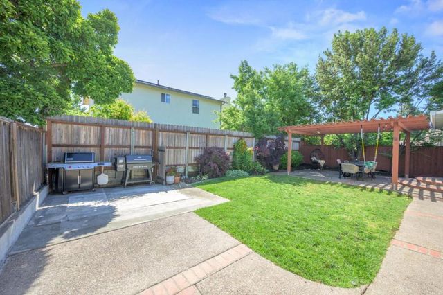 19336 Garrison Avenue, Castro Valley, CA 94546