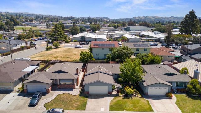 19336 Garrison Avenue, Castro Valley, CA 94546