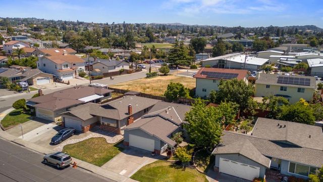 19336 Garrison Avenue, Castro Valley, CA 94546