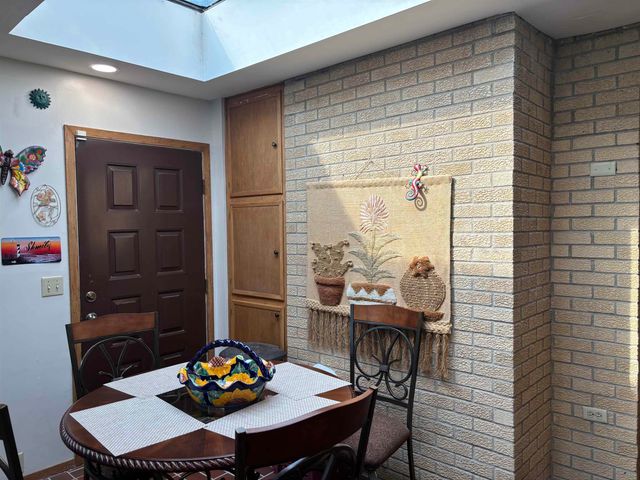 3870 N Friar Ln, Wichita, KS 67204