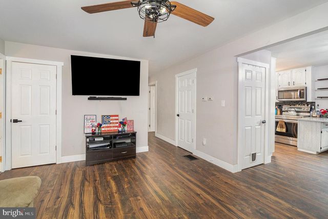 7400 GREEN HILL RD, Harrisburg, PA 17112