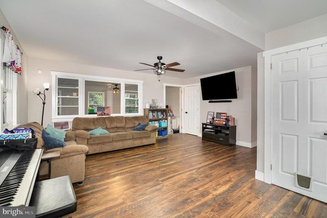 7400 GREEN HILL RD, Harrisburg, PA 17112