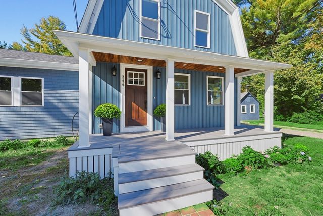299 S Precinct St, Taunton, MA 02718