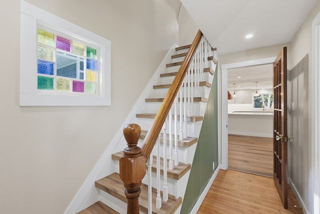 299 S Precinct St, Taunton, MA 02718
