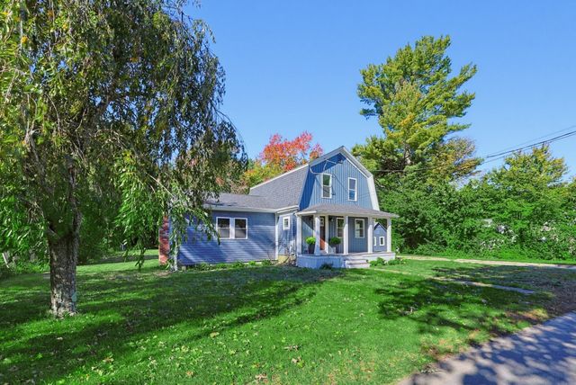 299 S Precinct St, Taunton, MA 02718