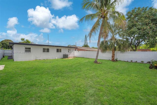 2572 NW 20th St 0, Fort Lauderdale, FL 33311