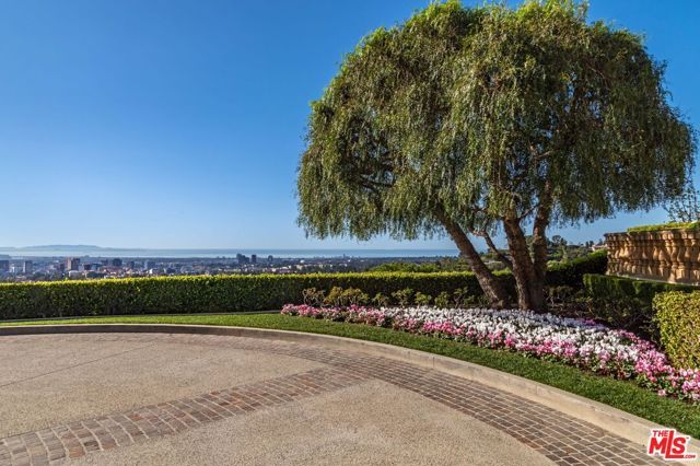1309 Davies Drive, Beverly Hills, CA 90210