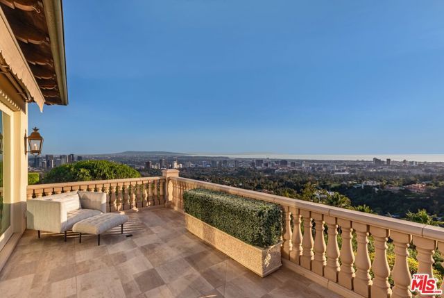 1309 Davies Drive, Beverly Hills, CA 90210