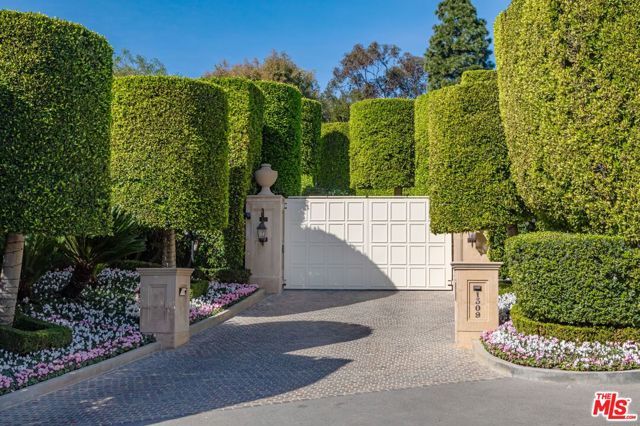 1309 Davies Drive, Beverly Hills, CA 90210