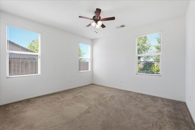 1452 Claridge Ct, Plumas Lake, CA 95961