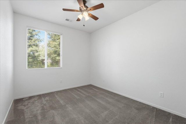 1452 Claridge Ct, Plumas Lake, CA 95961